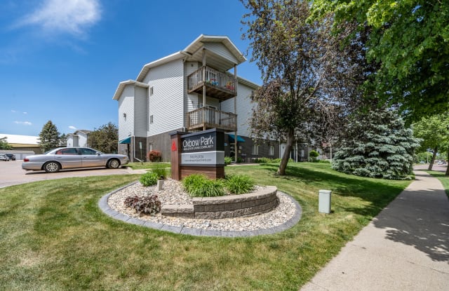 Oxbow Park Apartments Gallery 2