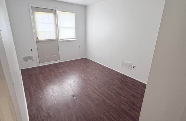 24 COLONIAL DR Gallery 3