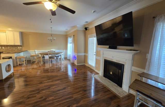 5114 Chapel Lane ~ West Park Place Gallery 3