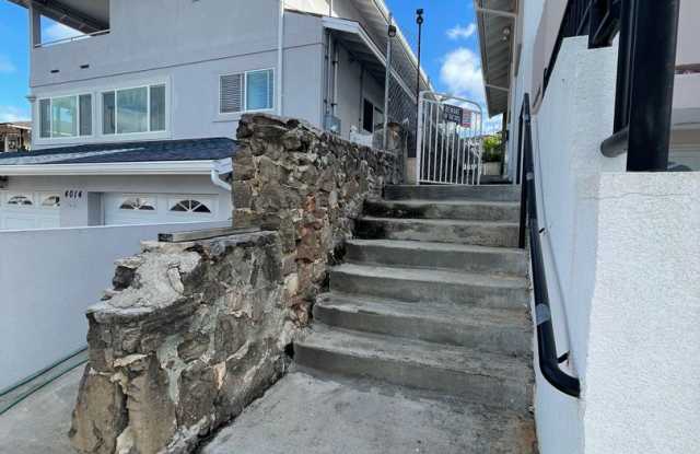 3 bed/2 bath unit in Salt Lake! Gallery 3