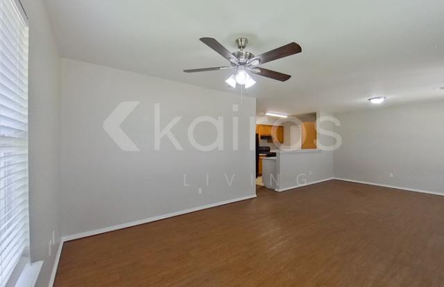 2010 Creekridge Drive Gallery 3
