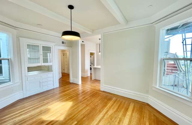 Ashbury Heights High Style! Newly Remodeled 3 BR/1BA Flat! Views!  PROGRESSIVE Gallery 1
