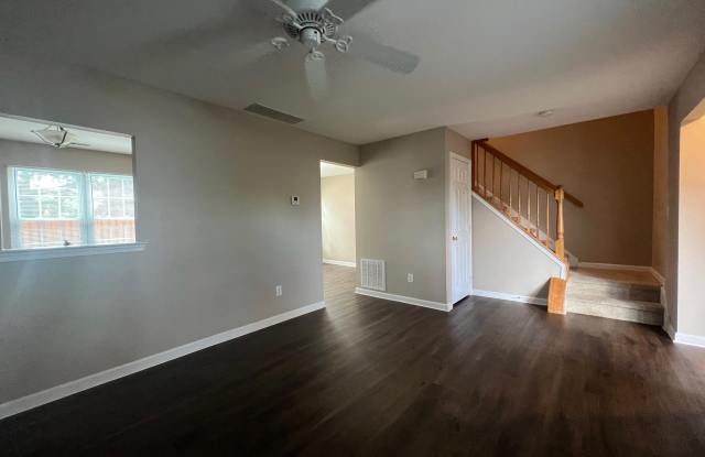 174 BIRCH HOLLOW Drive Gallery 2