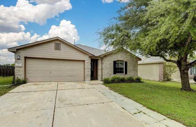 971  Goldenrod ST - 971 Goldenrod Street, Kyle, TX 78640