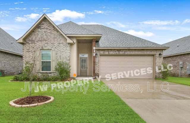 612 Clairborne Trails Drive Gallery 1