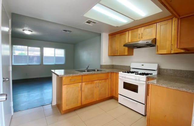 3031 Lashbrook Avenue Gallery 2