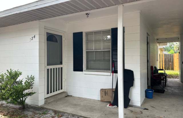 Quaint 2/1 with Covered Porch Near UF HALF OFF RENT!! photos photos