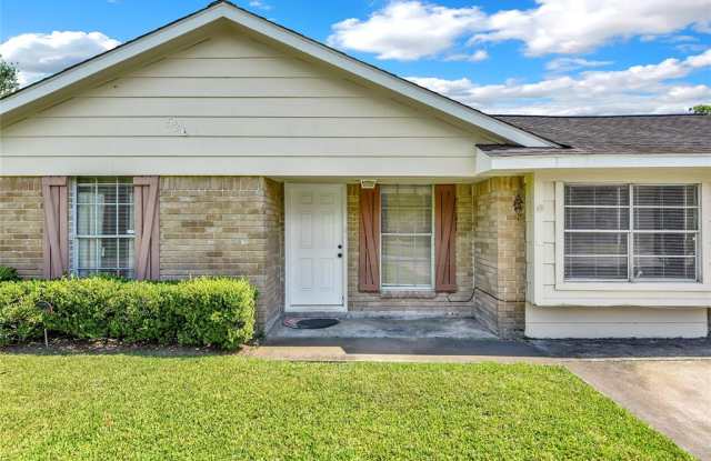 526 Hollyvale Drive Gallery 2