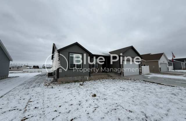 4335 North Dudley Avenue - 4335 North Dudley Avenue, Bonneville County, ID 83401