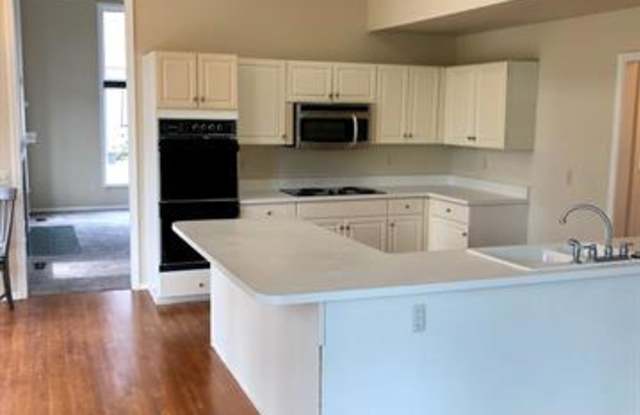 3329 LONG MEADOW Court Gallery 2