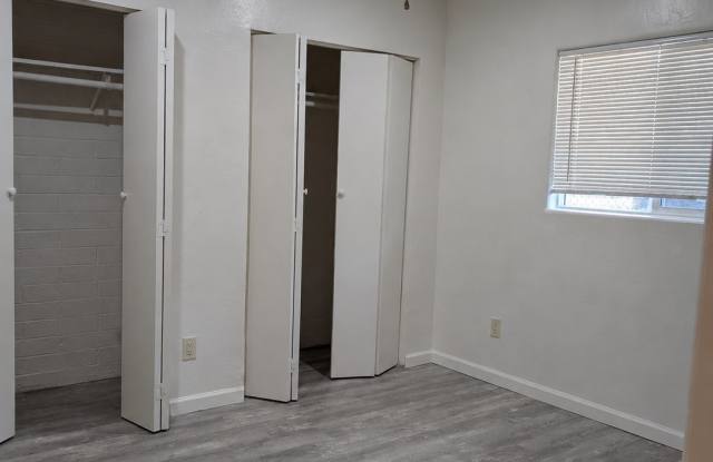 1418 S Stanley Pl Gallery 3