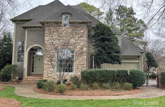 2735 Sharon Road photos photos