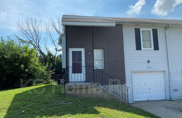 1525 Jackson Ave - 1525 Jackson Avenue, Kansas City, MO 64127
