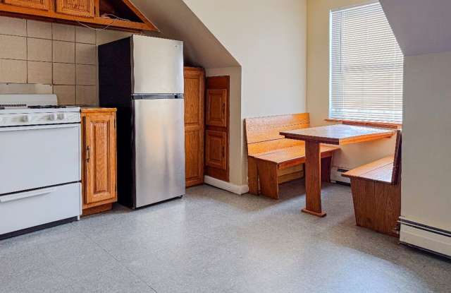 Charming 1br Townhome In Quite Country Setting (Heat Included) Gallery 3