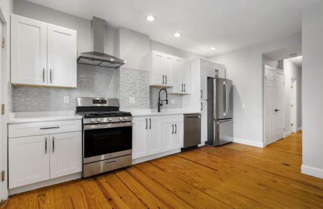 114 Woodstock St. photos photos