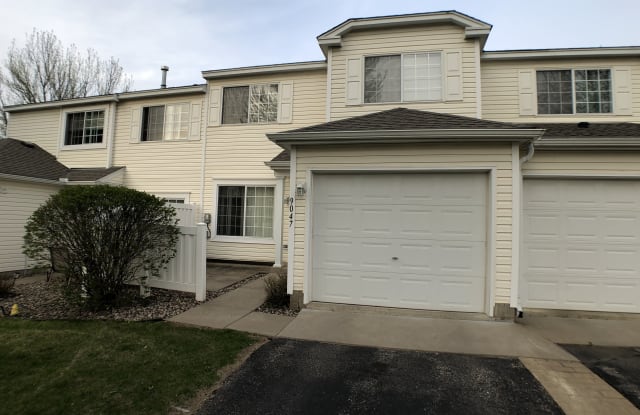 9047 Terra Verde Trl - 9047 Terra Verde Trail, Eden Prairie, MN 55347