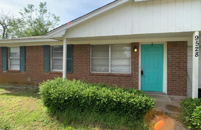 9528 McIntosh - 9528 McIntosh Avenue, Midwest City, OK 73130