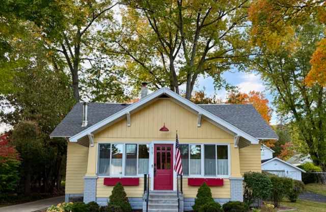 Fully-Furnished Retreat in the Heart of Suttons Bay! - 515 North Saint Joseph Street, Suttons Bay, MI 49682