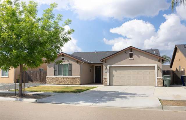 Lovely 3 bedroom home for rent in Hanford CA photos photos