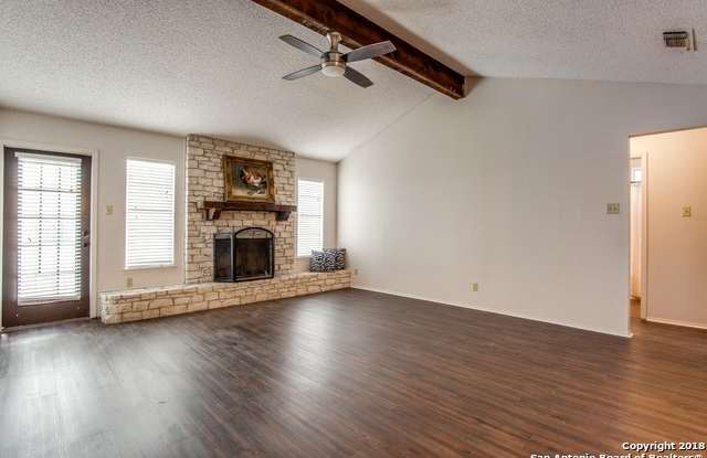 14431 BLUEWOOD DR Gallery 4