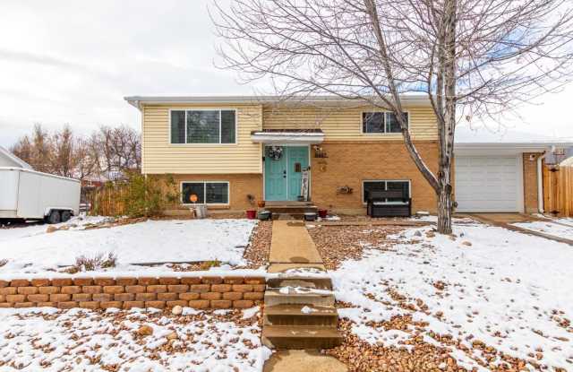 Spacious 5BR House in Denver - 11487 Larson Lane, Northglenn, CO 80233