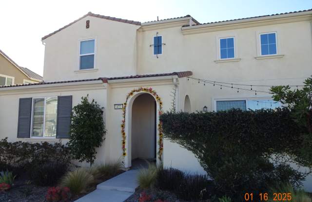 472 Tibbetts St - 472 Tibbetts Street, Ventura County, CA 93060