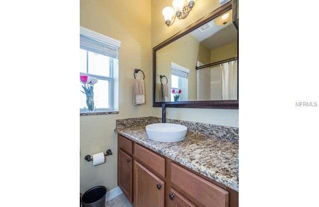 2835 Kemper Ave photos photos