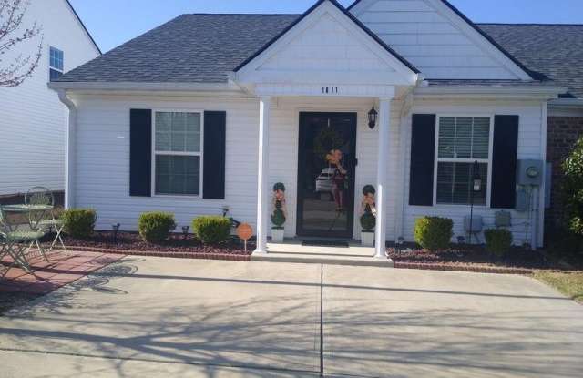 1811 Lauren Lane photos photos