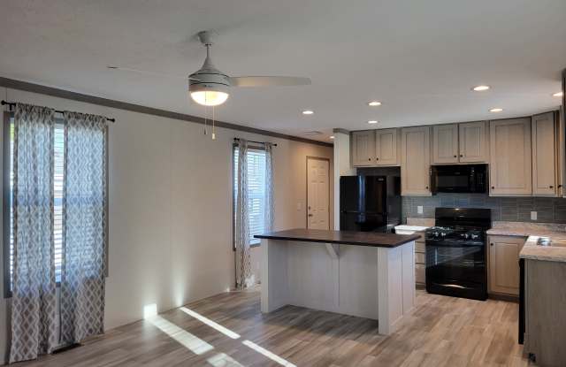 327 Utah Gallery 2