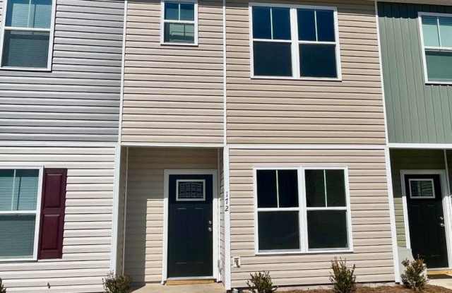 Holly Ridge / Buckhorn Townhome with new privacy fence photos photos