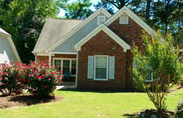122 S Fairfield Dr - 122 South Fairfield Drive, Peachtree City, GA 30269