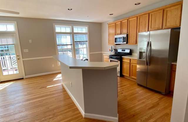 310 HIGHLAND RIDGE AVENUE Gallery 4
