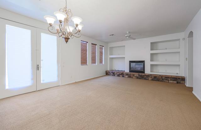 2422 West Sleepy Ranch Road Gallery 2
