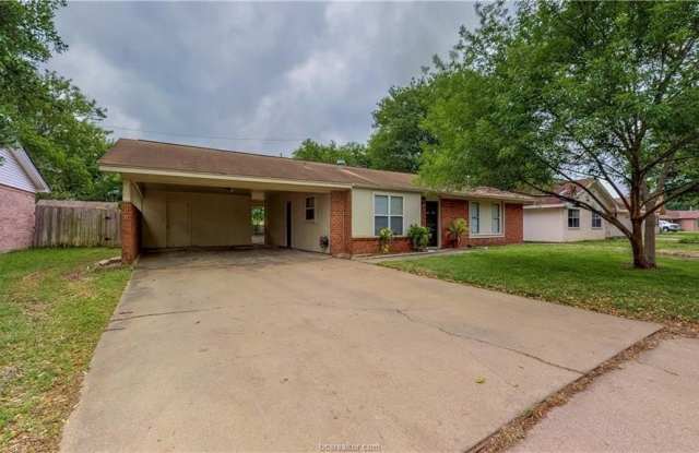 1108 Forest Glen Court photos photos