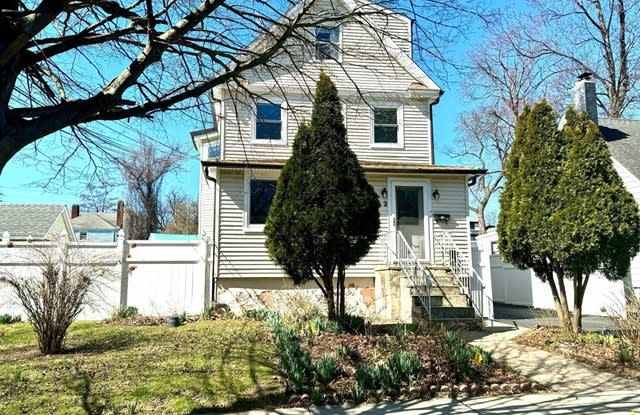 162 Elm Avenue - 162 Elm Avenue, Bogota, NJ 07603