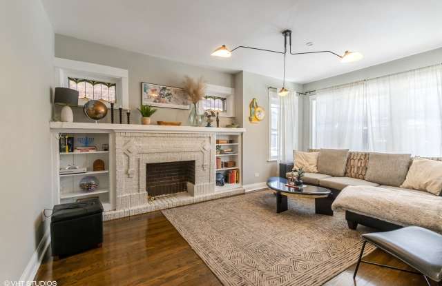 3021 North Davlin Court photos photos