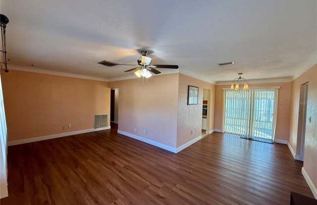6700 17TH LANE N Gallery 2