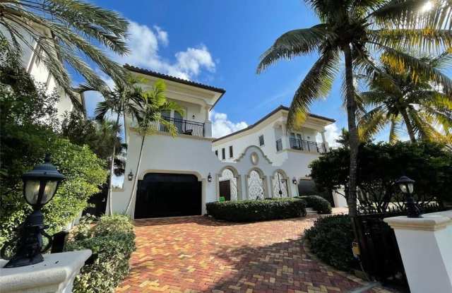 1902 Bay Dr Gallery 3