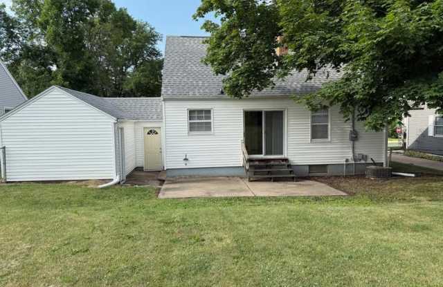 514 36th St NE photos photos