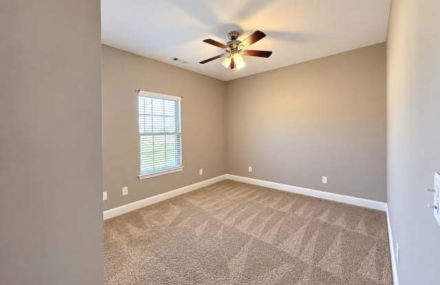 2 bedroom 2 bath Patio home for lease Gallery 4