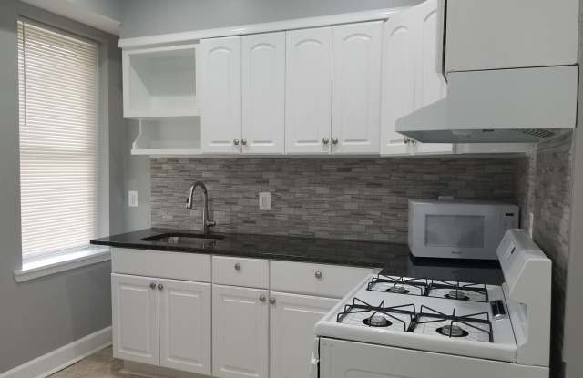 Baltimore - 3 Bedrooms and 1.5 baths Available! photos photos Baltimore - 3 Bedrooms and 1.5 baths Available! photos photos