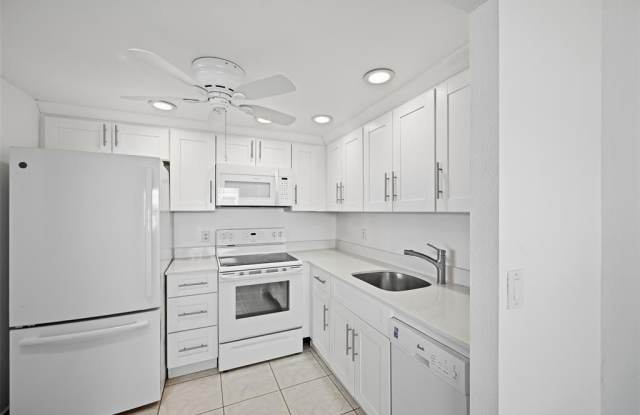 451 Monaco J photos photos