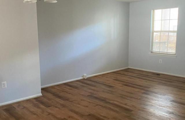 14919 ENTERPRISE Lane Gallery 3