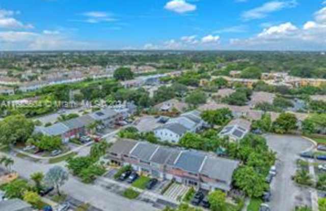 835 Northwest 41st Court Gallery 2