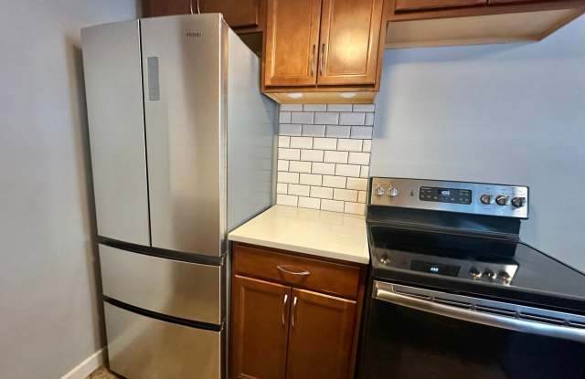Spacious Queen Anne One Bedroom - Available 11/7/2026! Gallery 4