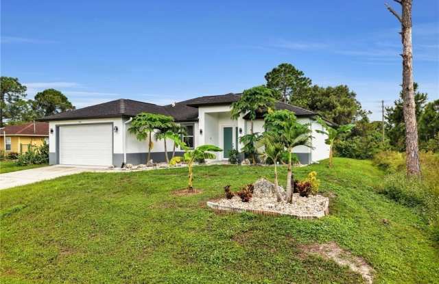 3511 69th Street W Gallery 1