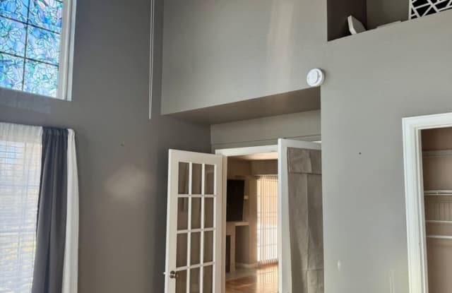 Charming 2BR Condo in Aurora photos photos