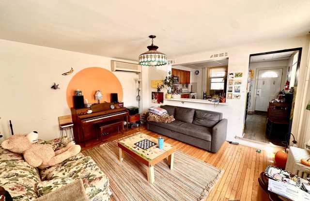 3654 MIDVALE AVENUE photos photos