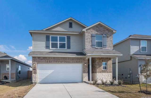 4 Bedrooms 2 and 1/2 Baths photos photos