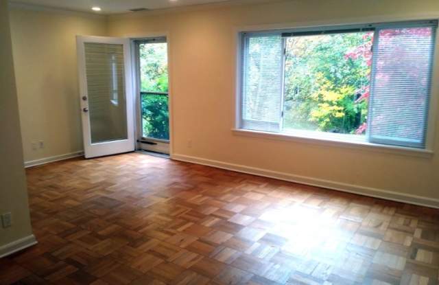 69 Sherman Rd - 69 Sherman Road, Brookline, MA 02467